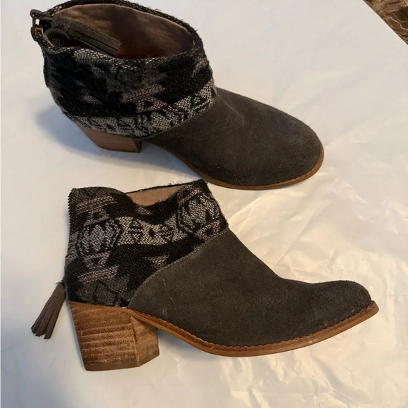 Toms Womens Sz 6.5 Leila Suede Ankle Booties Aztec Southwestern Grey - Picture 7 of 10